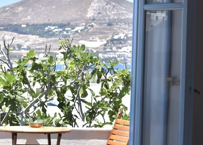 Ξενοδοχείο Minoa Νάουσα