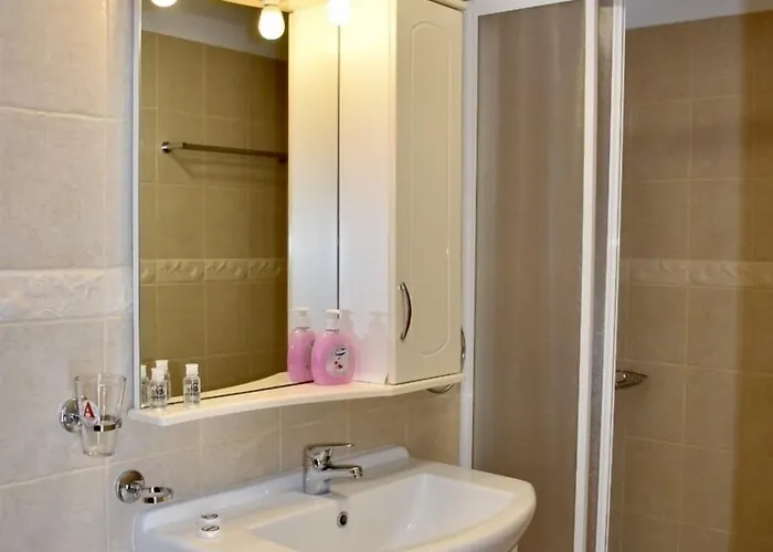 Ξενοδοχείο Minoa 2*