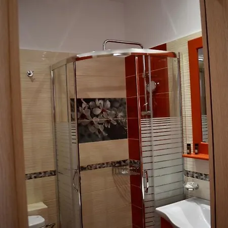 Minoa Hotel 2*