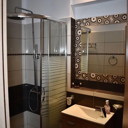 Minoa Hotel 2*