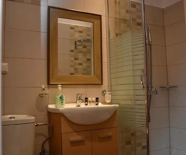 Minoa 2* Naousa (Paros)