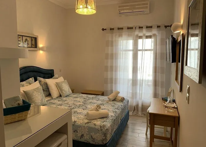 Minoa Hotel Naousa (Paros)