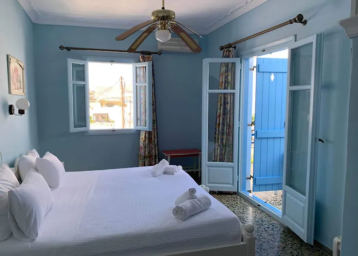 Hotel Minoa Naousa (Paros)